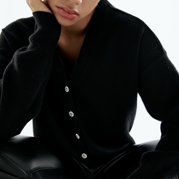 New Zara Fine Knit Cardigan With Jewel Buttons - Picture 6 of 9